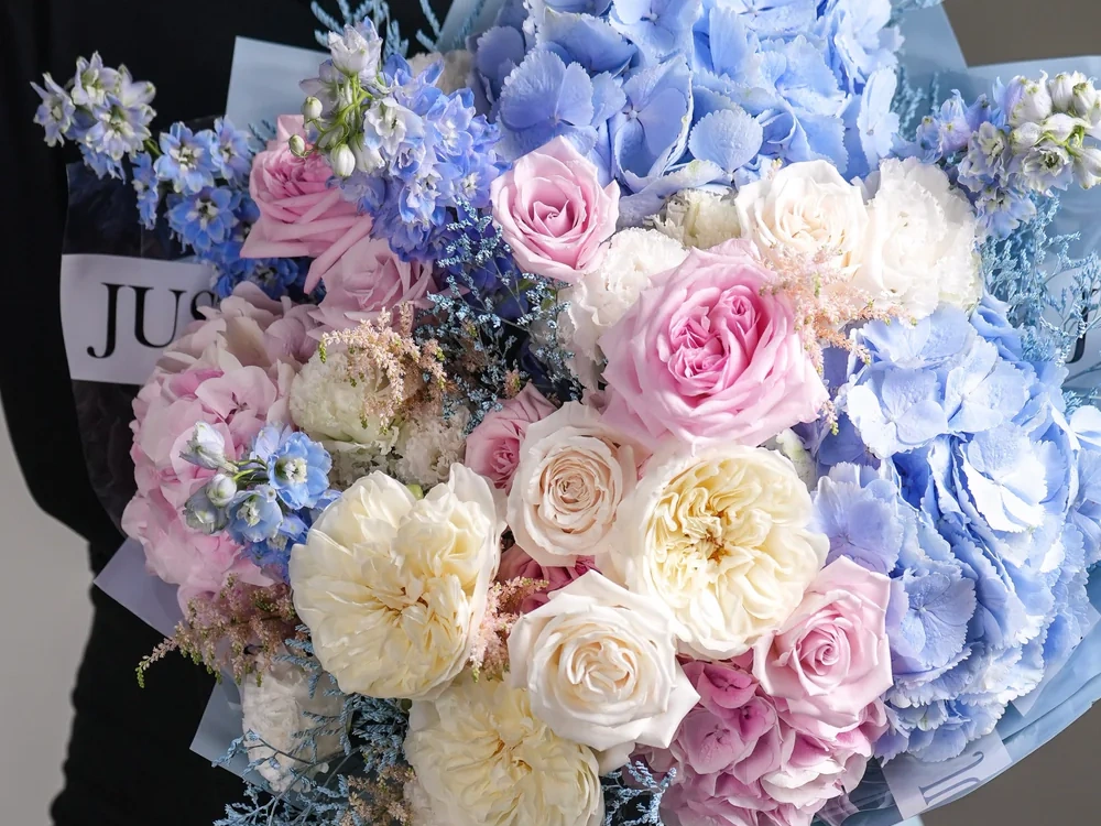 mia-pastel-blue-pink-white-hydrangea-rose-bouquet-just-bloom-hong-kong.webp